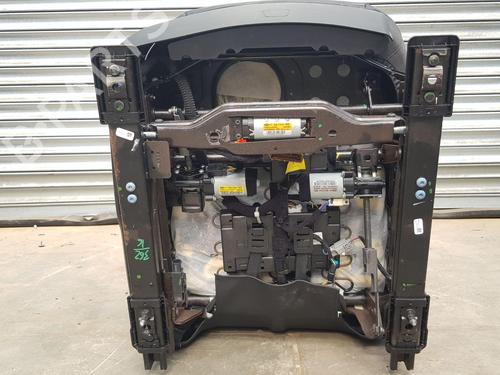 Right front seat MASERATI LEVANTE SUV (M161) 3.0 D Q4 | BP36052138C16  - Image 23