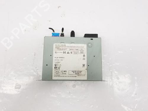 Autoradio OPEL CORSA F (P2JO) 1.2 (68) (101 hp) 31910286