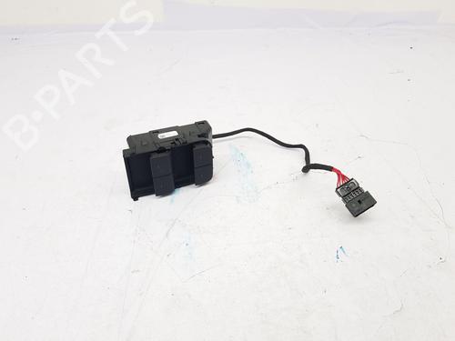 hyre-foran-elrute-bryter-tesla-model-y-5yjy-2019-35746029 main image
