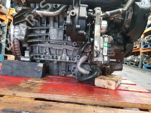 Engine VOLVO C70 II Convertible (542) D5 | BP30137835M1