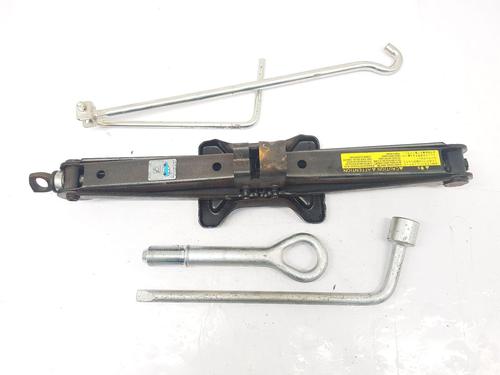 Used Jack Kit TOYOTA RAV 4 III (_A3_) 2.2 D 4WD (ALA30_, ALA30R) (136 hp) 29927901