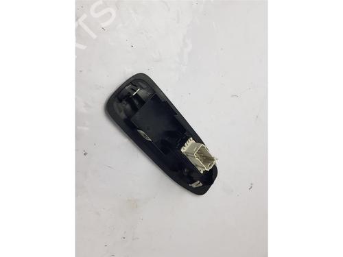 Left front window switch PEUGEOT 208 I (CA_, CC_) 1.2 VTI 82 | BP39005609I27 - Image 3