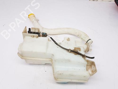 Used Windscreen washer tank NISSAN NV300 Van (X82) [2016-2026]  31603622