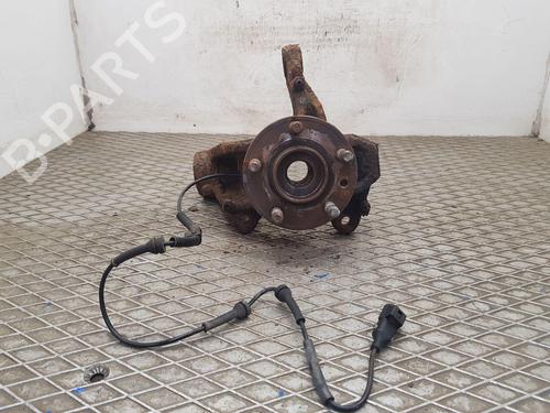 Used Left front steering knuckle LAND ROVER FREELANDER 2 (L359) 2.2 TD4 4x4 (150 hp) 27305194