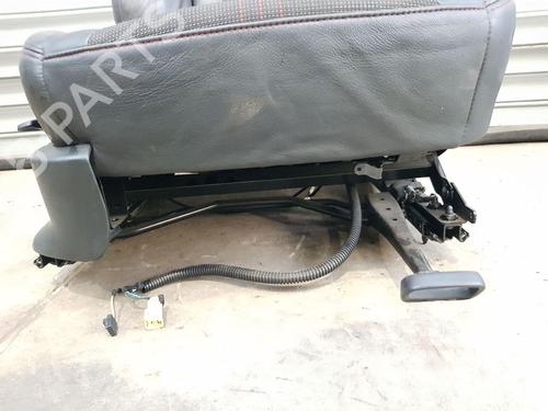 Right front seat AUDI A1 (8X1, 8XK) S1 quattro | BP23332150C16 