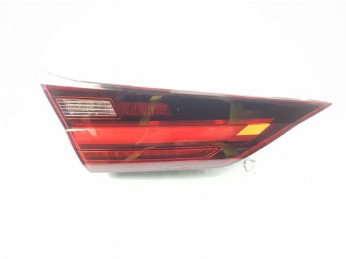 left-tailgate-light-bmw-1-f40-2019-31819972 main image