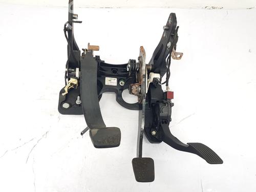 Used Pedal VAUXHALL ASTRA Mk VI (J) (P10) 1.6 (115 hp) 30891499