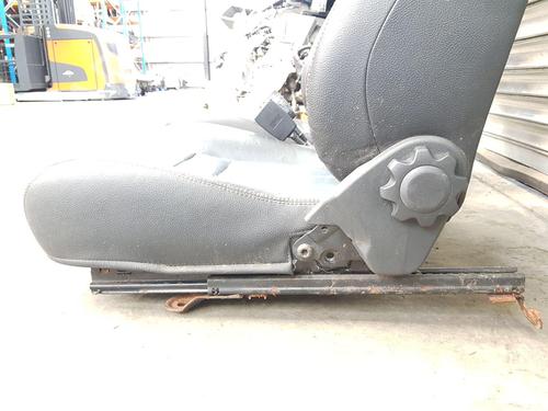 Right front seat MG MG TF 135 | BP28157837C16 