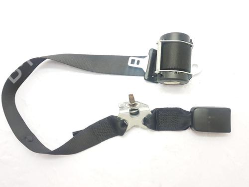 Used Rear center seatbelt FORD FIESTA V (JH_, JD_) 1.25 16V (75 hp) 29492742