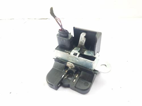 Tailgate lock SEAT LEON (5F1) 1.4 TSI | BP32483943C101