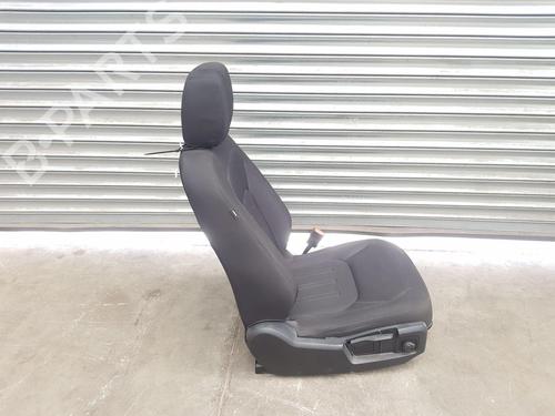 Right front seat LAND ROVER DEFENDER Station Wagon (L663) P300 Si4 4x4 | BP27689261C16 