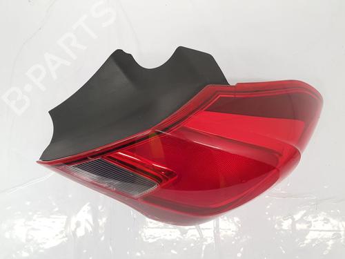 Høyre baklys Høyre baklys VAUXHALL CORSA Mk IV (E) (X15) 1.4 (75 hp) 34253576 34253576