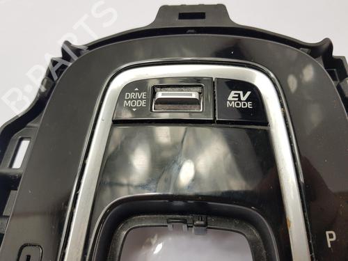Shift knob TOYOTA COROLLA Hatchback (_E21_, _EA1_, _EH1_) 1.8 Hybrid (ZWE211, ZWE219) | BP29549404I34 