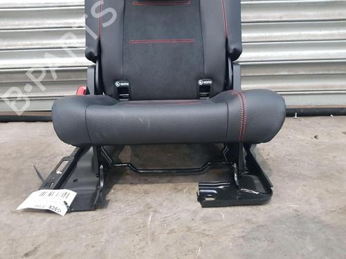 Sæde Bagtil MERCEDES-BENZ GLB (X247) GLB 200 d (247.612) | BP32398135C17 