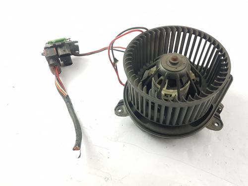 Heater blower motor VAUXHALL VIVARO A Van (X83) 2.0 CDTI | BP29815747M62