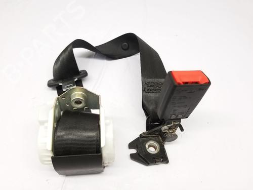 Used Rear center seatbelt FORD FIESTA VI (CB1, CCN) 1.0 EcoBoost (100 hp) 31723048