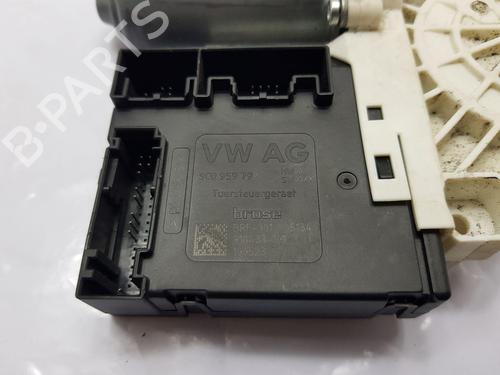 Rudehejsemotor forskærm venstre SEAT LEON (1P1)  | BP29642148E21 