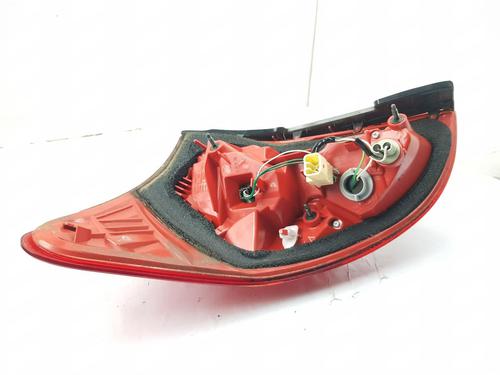 Right taillight TOYOTA RAV 4 III (_A3_) 2.2 D 4WD (ALA30_, ALA30R) | BP29641995C35 