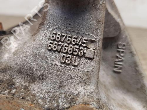 Left front steering knuckle BMW 1 (F40) 118 d | BP30290211M25