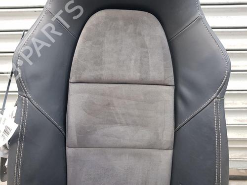 Right front seat PORSCHE 911 (991) 3.8 GT3 | BP30976894C16 