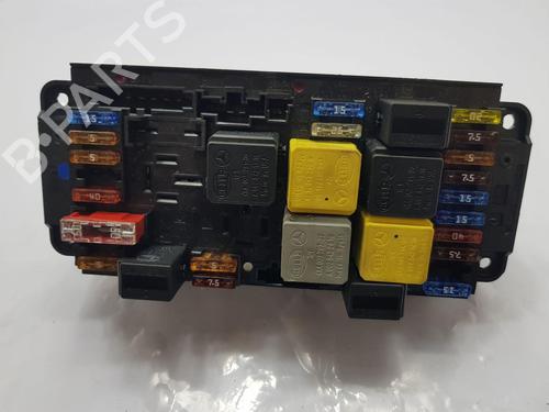 Fuse box MERCEDES-BENZ C-CLASS (W203) C 220 CDI (203.008) | BP29839802E1