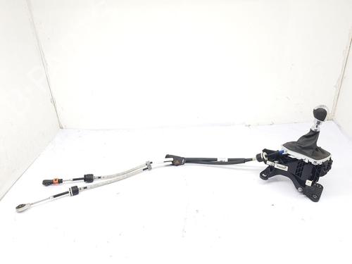 Used Gear lever FORD PUMA (J2K, CF7) [2019-2026]  31910398