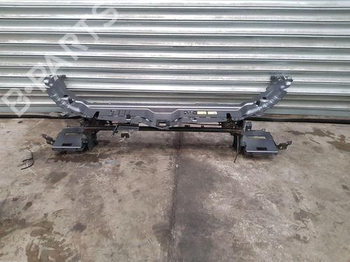 Støtfangerbjelke foran LAND ROVER DISCOVERY SPORT (L550) 2.0 D 4x4 (180 hp) 30713798