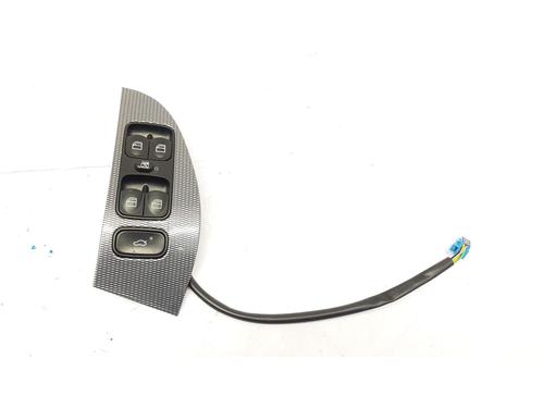Used Right front window switch MERCEDES-BENZ CLK Convertible (A209) CLK 200 Kompressor (209.442) (163 hp) 26569937