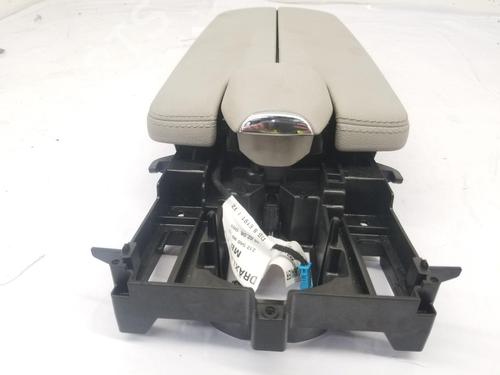Armrest / Center console MERCEDES-BENZ E-CLASS (W212) E 350 CDI (212.025) | BP39620640I20 - Image 4
