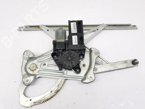 Rudehejsemekanisme Højre foran RENAULT MEGANE III Hatchback (BZ0/1_, B3_) 1.5 dCi (BZ09, BZ0D, BZ1W, BZ29, BZ14) (110 hp) 28501175
