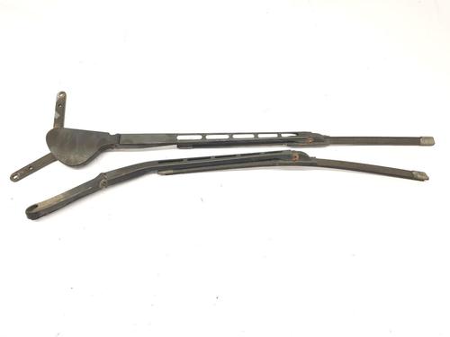 Used Front windshield wiper arm MERCEDES-BENZ C-CLASS (W203) C 220 CDI (203.008) (150 hp) 30471499