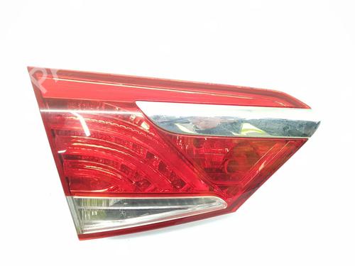 Feu de coffre gauche HYUNDAI i40 I CW (VF) 1.7 CRDi (136 hp) 32127536