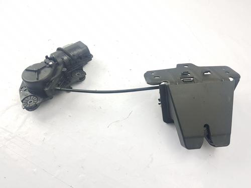 Tailgate lock VOLVO XC90 II (256) B5 Mild-Hybrid AWD | BP31365618C101