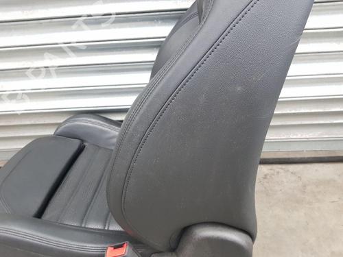 Right front seat ALFA ROMEO GIULIA (952_) 2.2 D (952AFA25, 952AFM25, 952ALA25) | BP28329809C16 