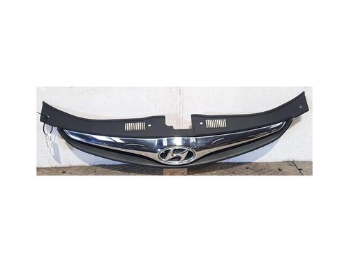 Used Grille HYUNDAI i30 (FD) 1.6 CRDi (116 hp) 22671354