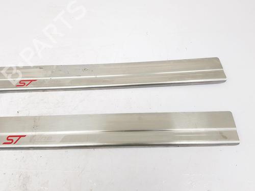 Right sideskirt FORD FIESTA VI (CB1, CCN) 1.0 EcoBoost | BP28066865C114 
