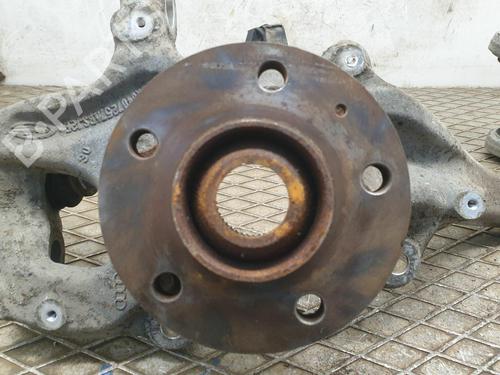 Left front steering knuckle AUDI A6 C7 Avant (4G5, 4GD) RS6 quattro | BP30649979M25