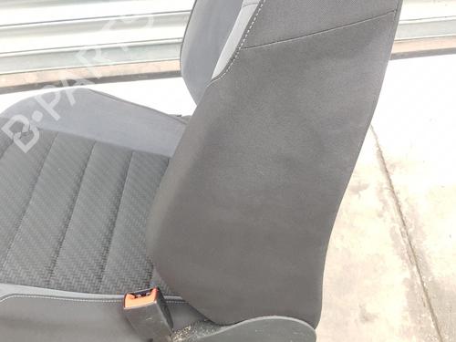 Right front seat VW GOLF VII (5G1, BQ1, BE1, BE2) 2.0 TDI | BP28104985C16