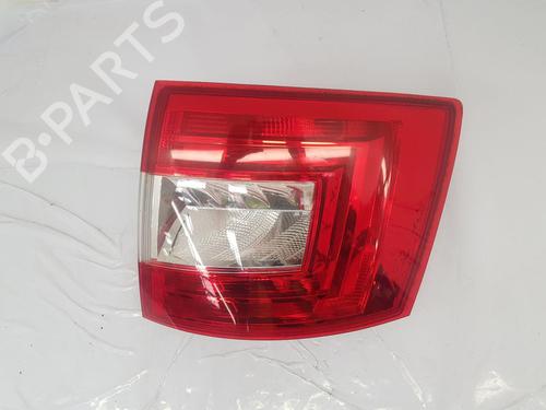 Used Right taillight Right taillight SKODA OCTAVIA III Combi (5E5, 5E6) 1.6 TDI (105 hp) 35795715 35795715
