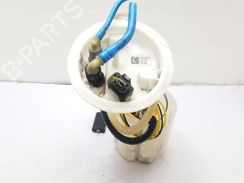 Used Fuel pump BMW 1 (F40) 118 d (150 hp) 26185353