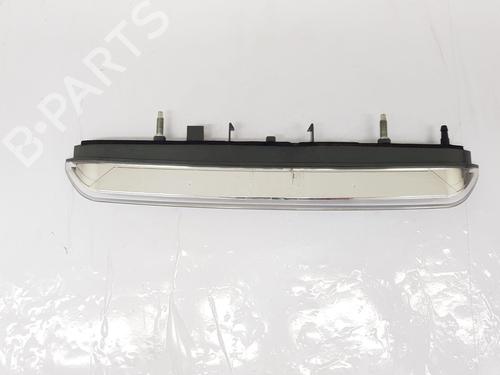 third-brake-light-peugeot-308-hatchback-van-lb_-2015-38872455 main image