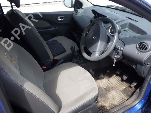 Left front fog light RENAULT TWINGO II (CN0_) 1.2 16V (CN0K, CN0V, CN0A) | BP24918472C30 - Image 14