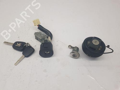 Used Ignition barrel Ignition barrel PEUGEOT 107 (PM_, PN_) 1.0 (68 hp) 36144474 36144474