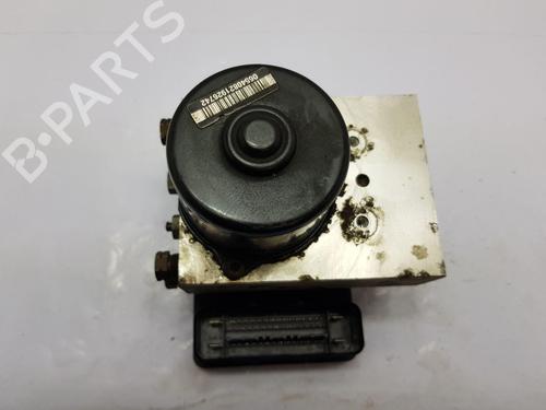 Used ABS pump VOLVO V70 II (285) D5 (163 hp) 30264584