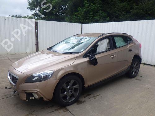 Gearkasse VOLVO V40 Hatchback (525) D2 | BP30806038M3