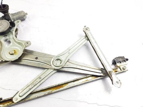 Front right window mechanism TOYOTA HILUX VII Pickup (_N1_, _N2_, _N3_) 2.5 D-4D 4WD (KUN25) | BP25463076C23 