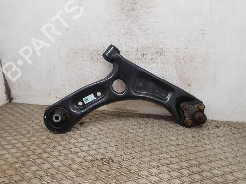 Used Right front suspension arm HYUNDAI KONA (OS, OSE, OSI) 1.6 GDi Hybrid (141 hp) 32398080