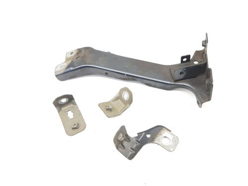 Supporto AUDI A3 Sportback (8YA, 8YF) 30 TDI (116 hp) 31301111