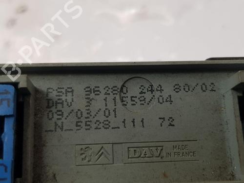 Fuse box CITROËN BERLINGO / BERLINGO FIRST MPV (MF_, GJK_, GFK_) 1.9 D (MFWJZ) | BP22669744E1 