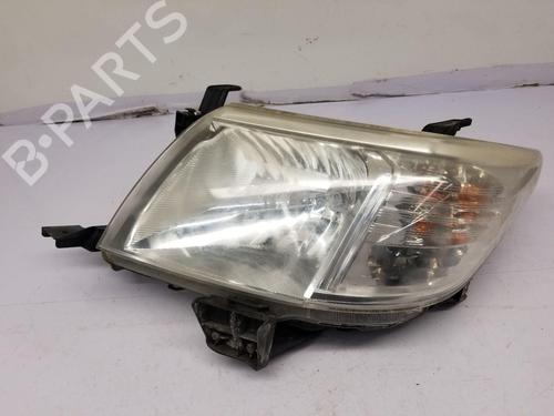 Used Left headlight TOYOTA HILUX VII Pickup (_N1_, _N2_, _N3_) 2.5 D-4D 4WD (KUN25) (144 hp) 22672177